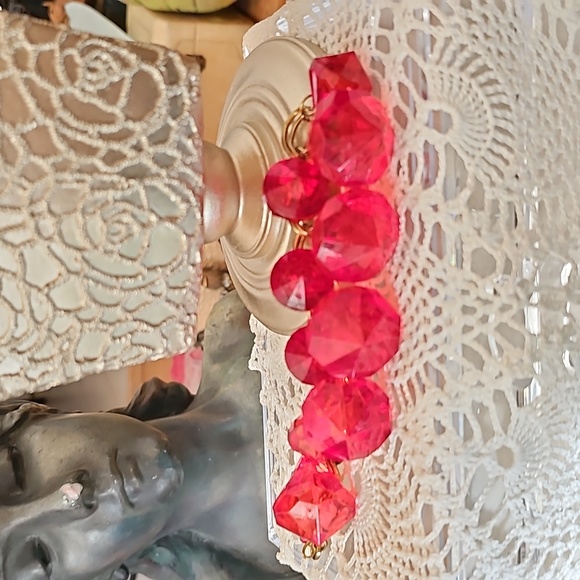 Vintage Estate Brass Cranberry Red Bead Bracelet - Picture 5 of 6